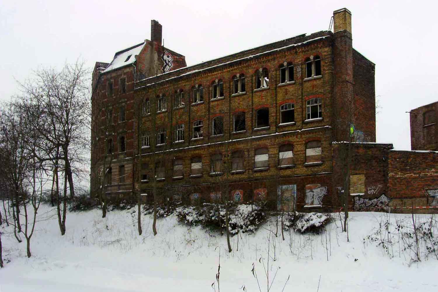 Ruine im Schnee