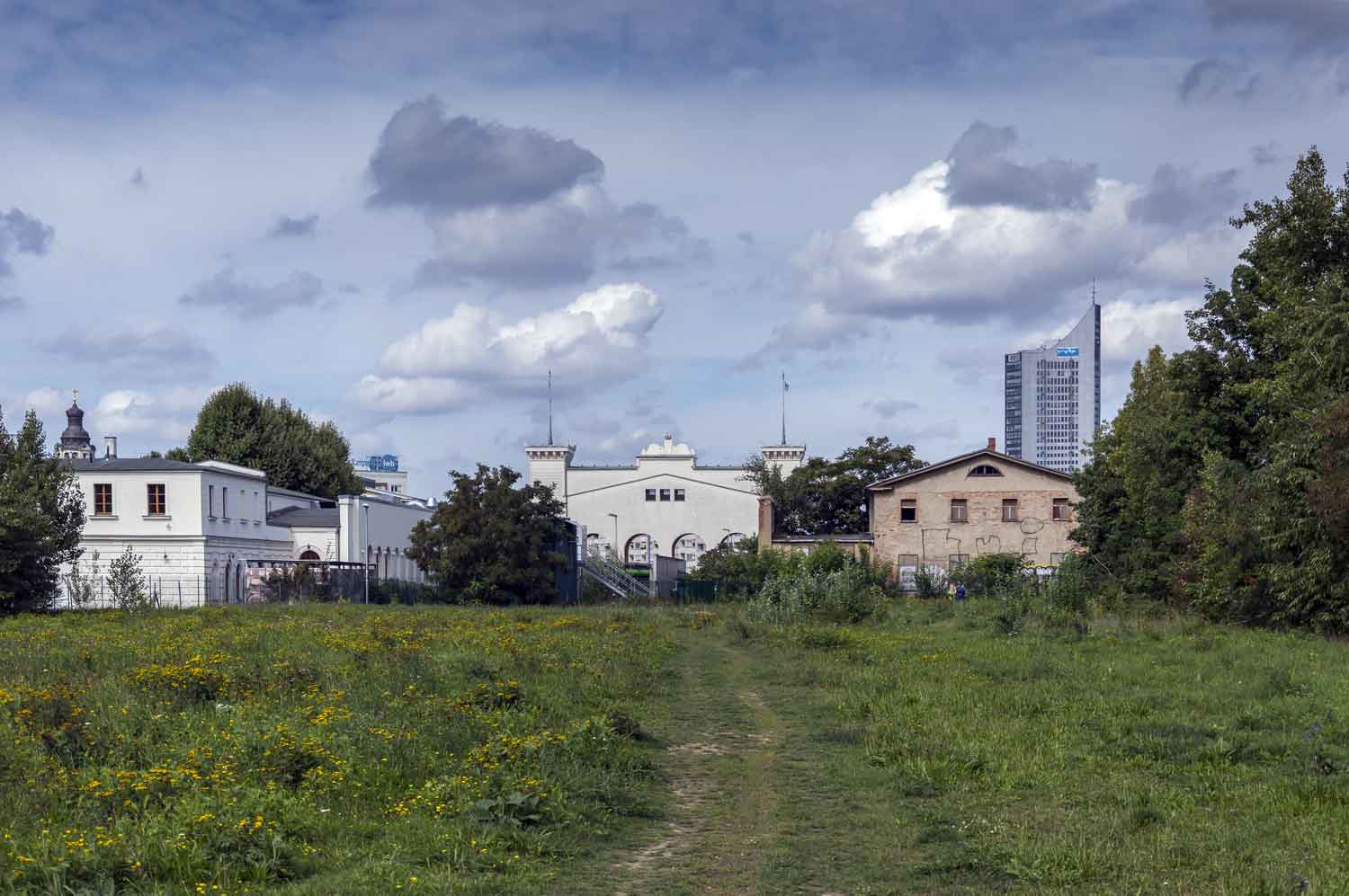 Brachfläche des Bahnhofs