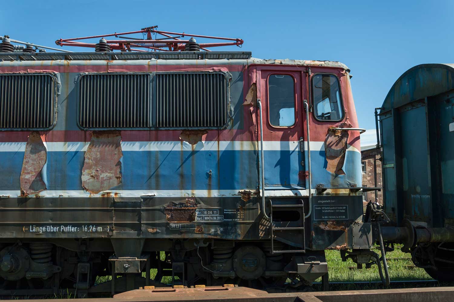 Seitenansicht der Lok 109 028