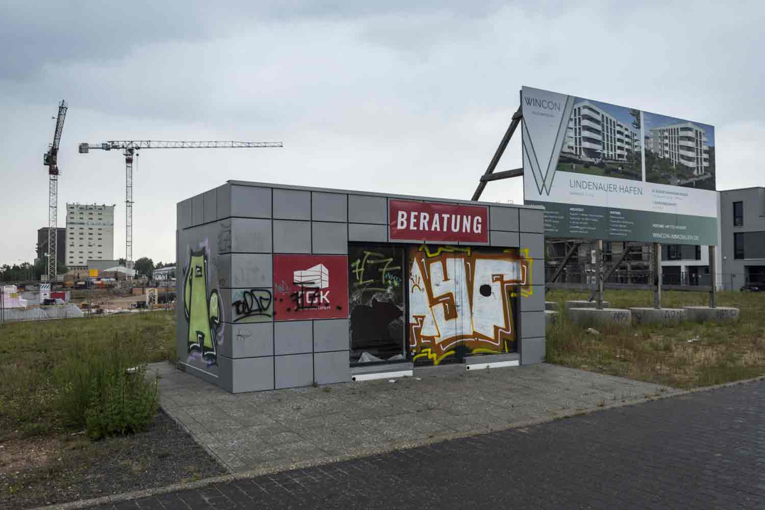 Vermietungsbüro Baustelle