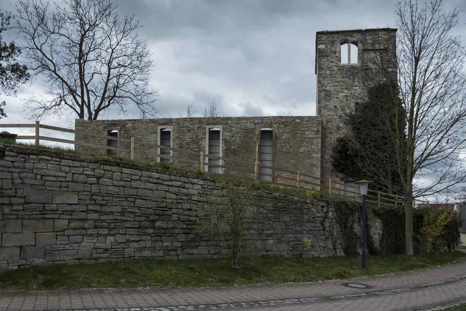 Die Kirche Pobles soll zu Galerie und Kunstort entwickelt werden Gesicherte Kirche Pobles