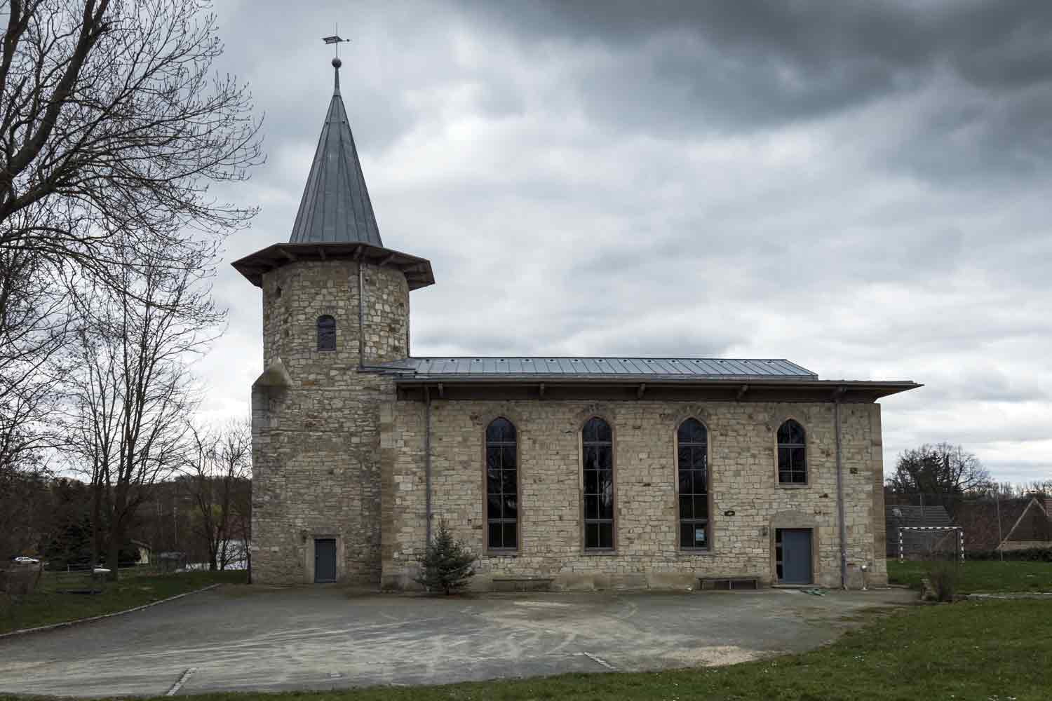 Die Kirche Wählitz bei Hohenmölsen ist heute multifunktionaler Versammlungsraum Kirche in Wählitz