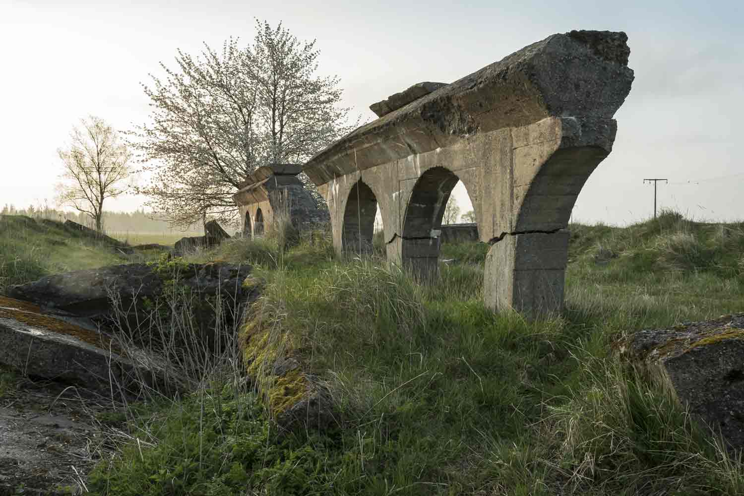 Betonbögen der Deckenkonstruktion