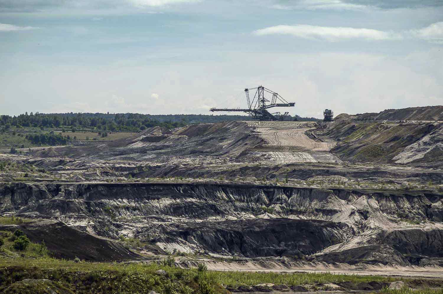 Bagger im Tagebau