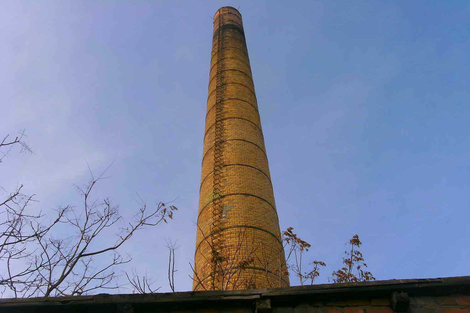 Schornstein einer Fabrikanlage