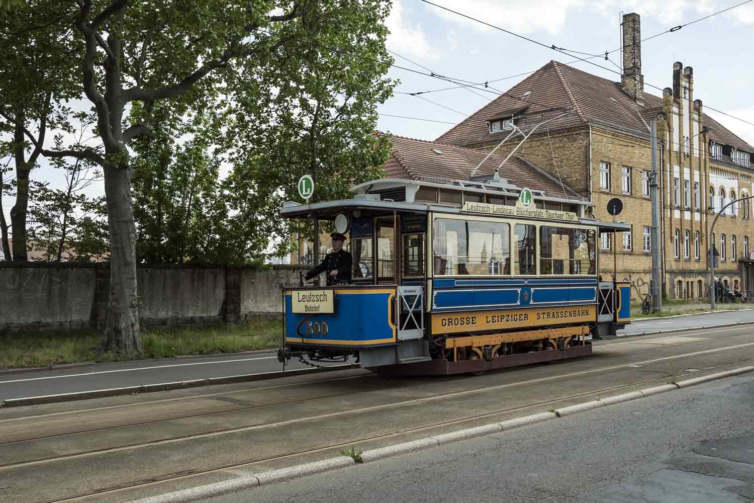 Historischer Leipziger Straßenbahnwagen vom Typ 13 Historische Straßenbahn