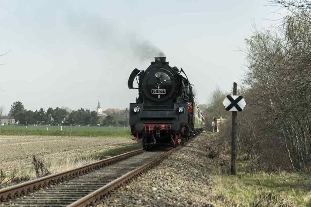 bbf-kirchturm-1097-brandis.jpg